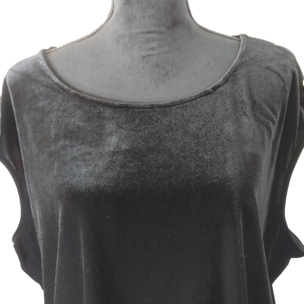 Calvin Klein black sleeve less blouse Size 2X - Picture 2 of 10